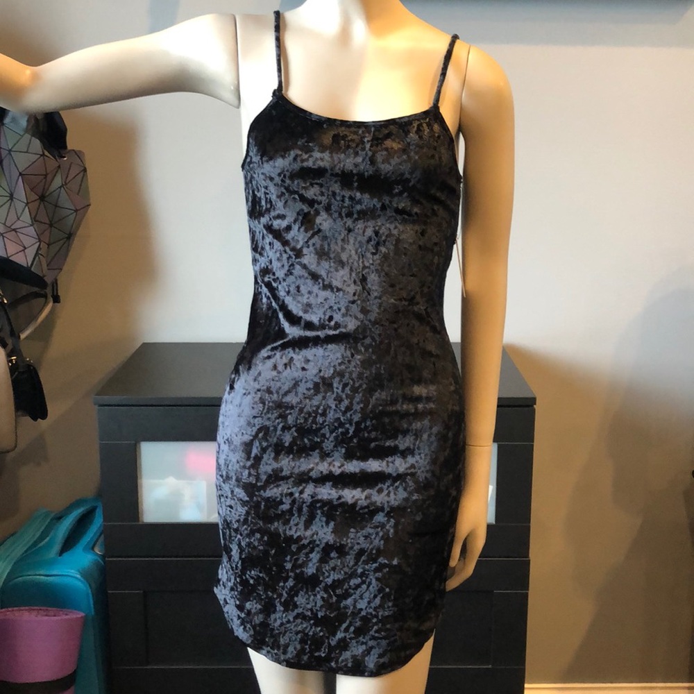 Velvet body tight dress